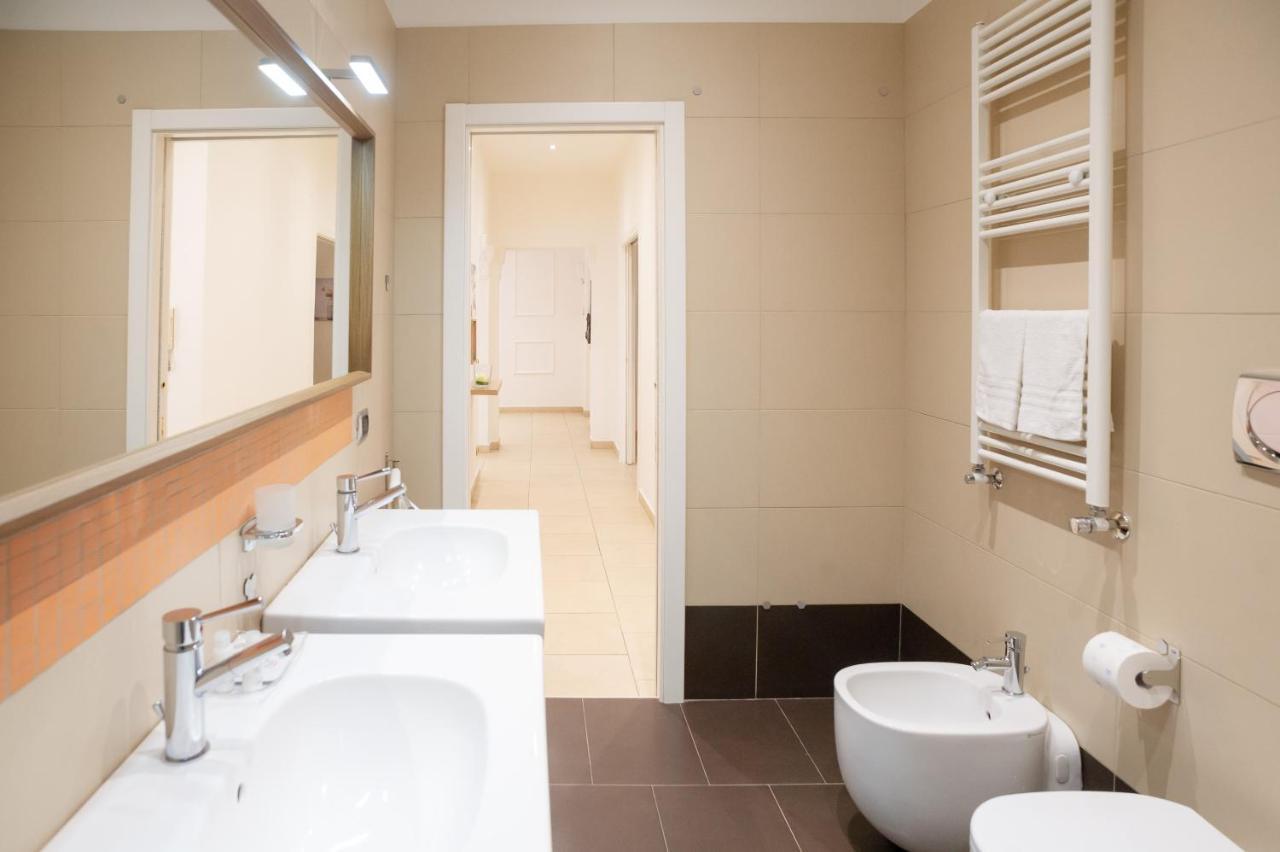 Internotre Luxury Apartment Bari Ngoại thất bức ảnh
